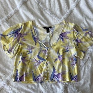 Forever 21 cropped button down size M